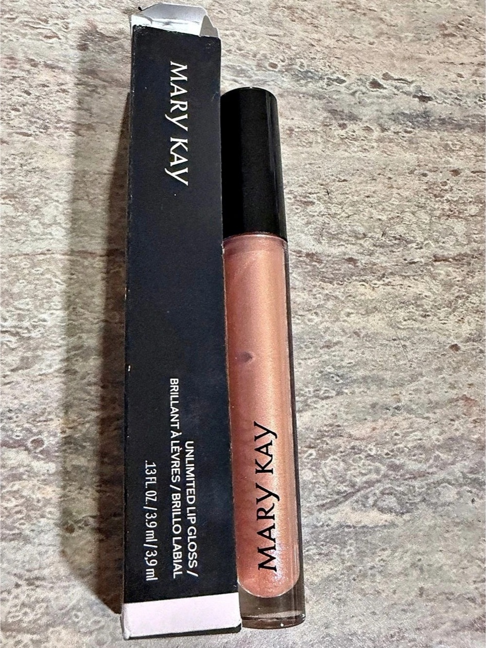Mary Kay Unlimited Lip Gloss Sheer Illusion AM19 Pink NWT